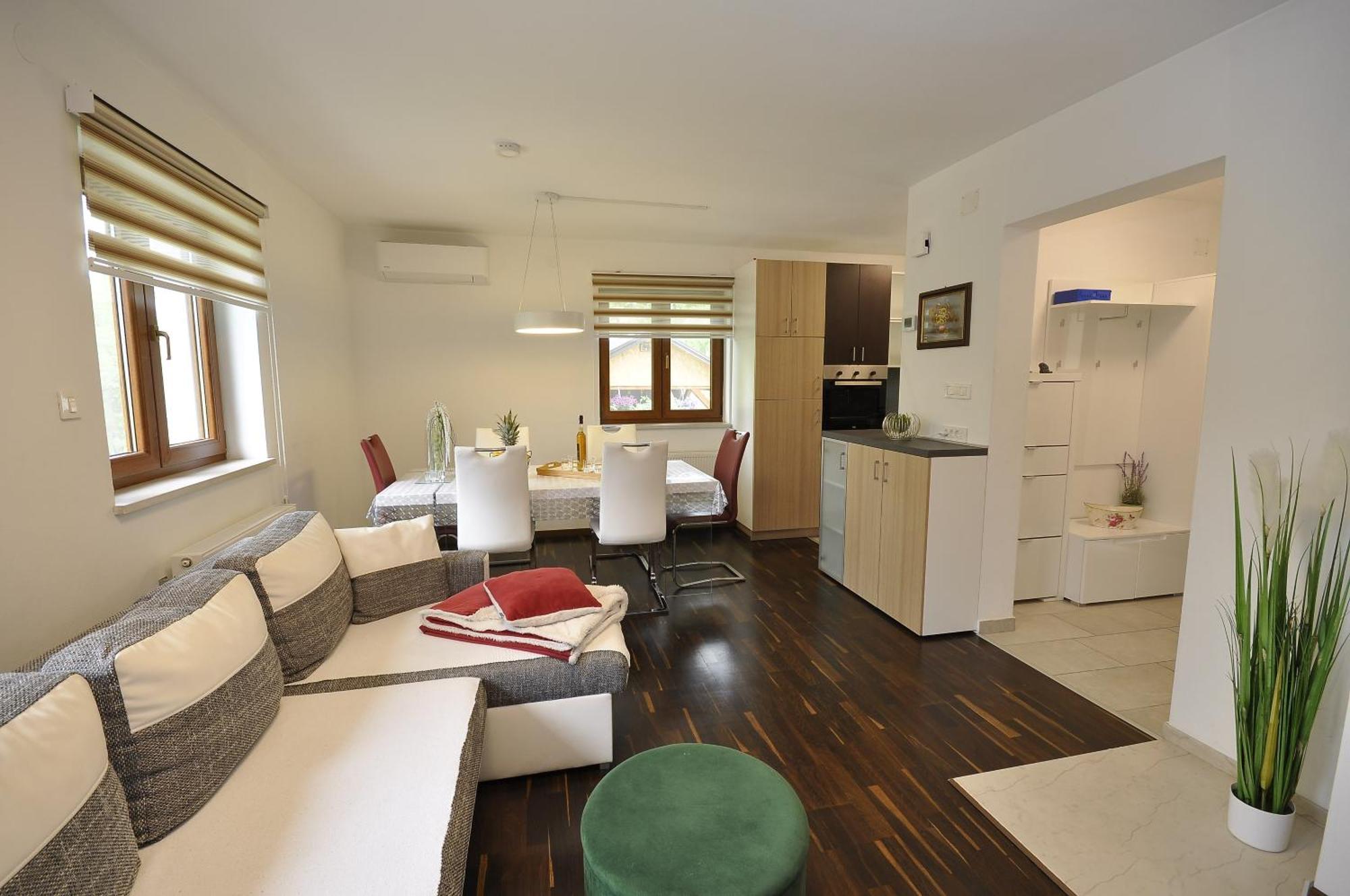 Holiday House Marija Villa Otocac Ngoại thất bức ảnh