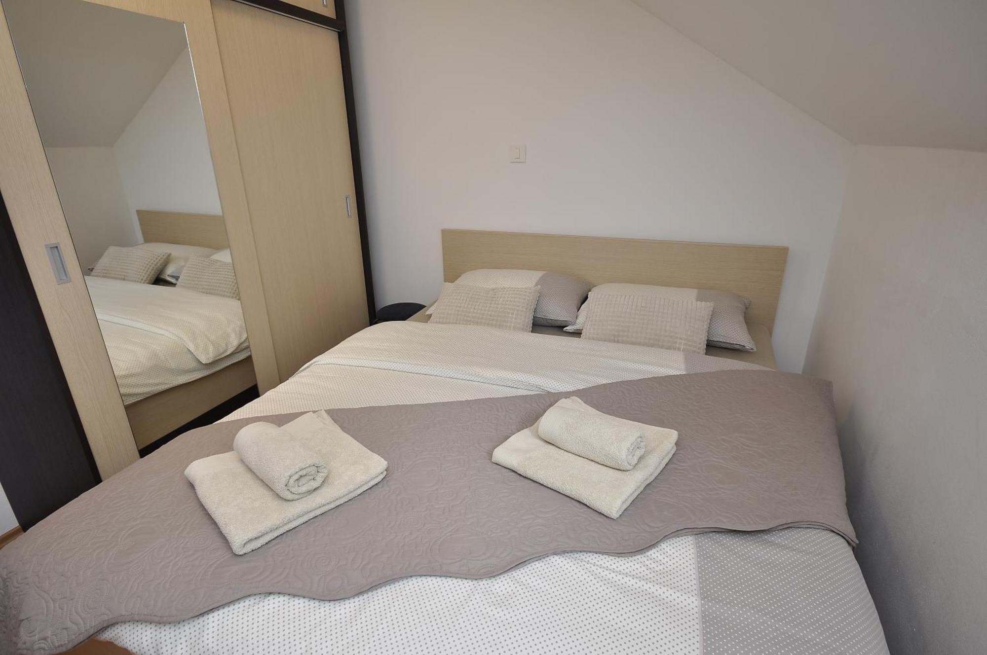 Holiday House Marija Villa Otocac Ngoại thất bức ảnh